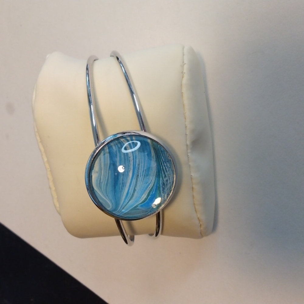 Silver cuff bracelet w/design by Ms Mels Creations w/colors blue-green-white